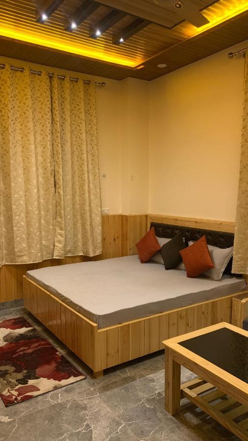 Tulip Flowing River View Hotel. Shamshi Exterior photo