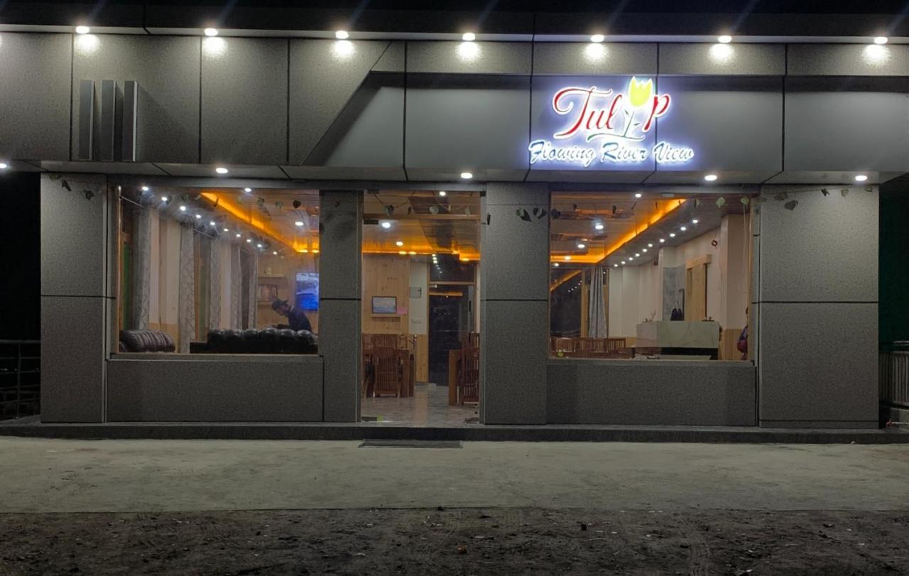Tulip Flowing River View Hotel. Shamshi Exterior photo